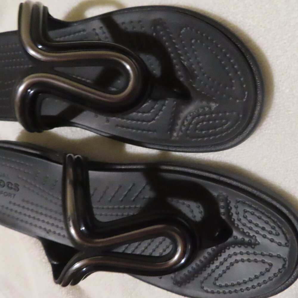Crocs Thong Sandals Black/Silver Women's size 10
